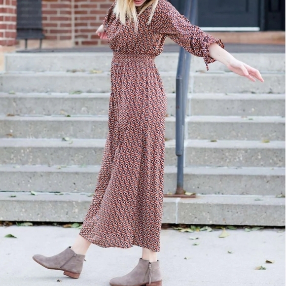 Hayden Los Angeles Dresses & Skirts - Hayden Los Angeles Maxi Dress Navy/Orange/Cream Pattern Size S